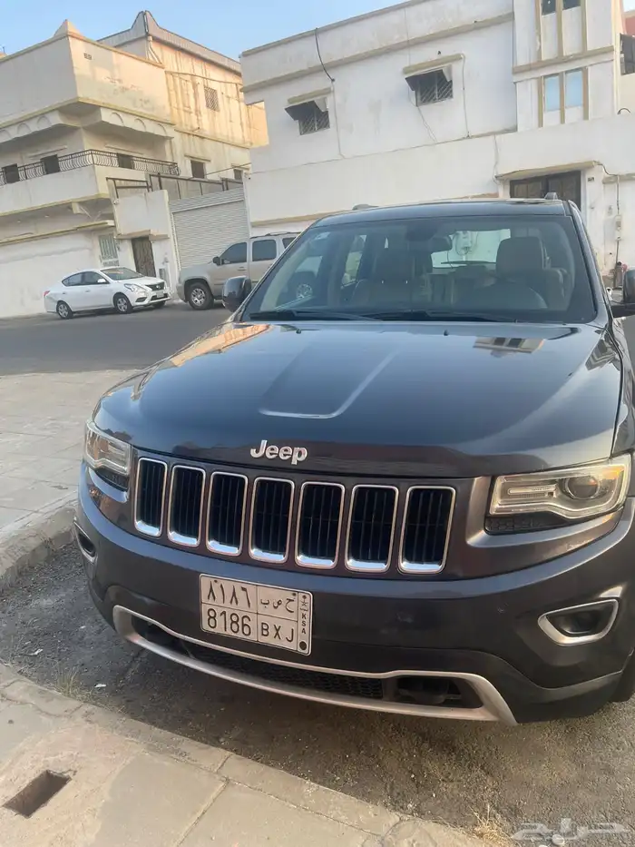 جيب قراند شيروكي ليميتيد 4