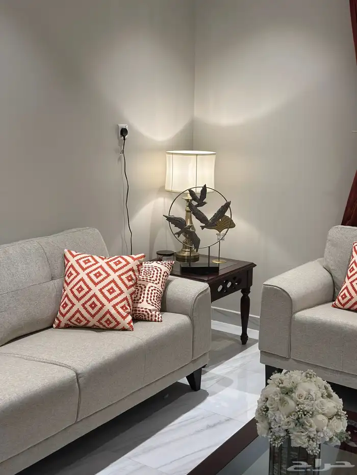 طاولات مجلس ضيافة شبه جديدة 3