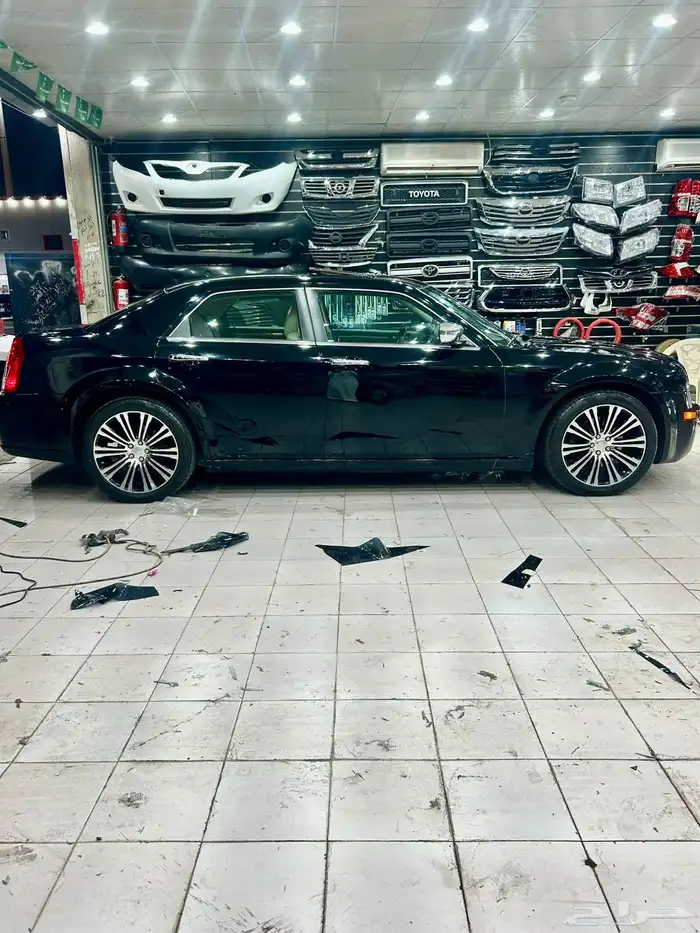 كرايزلر 2010 فل كامل 8 سلندر نظيفه 5