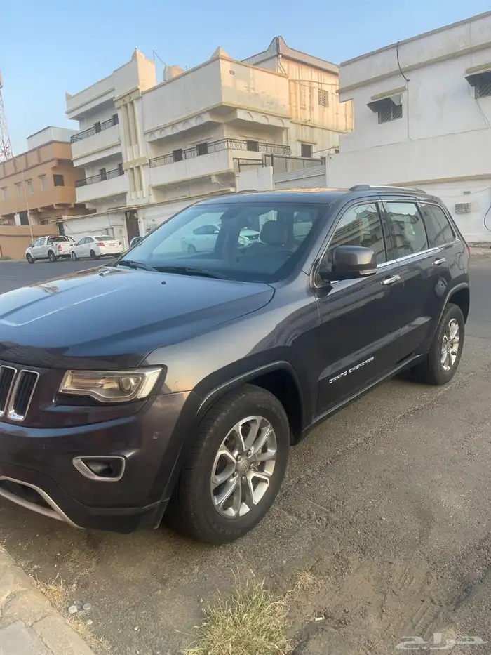 جيب قراند شيروكي ليميتيد 3