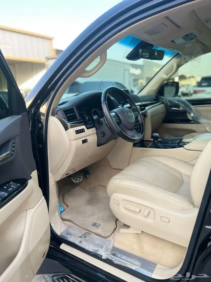 لكزس2021 سعودي مخزن 2