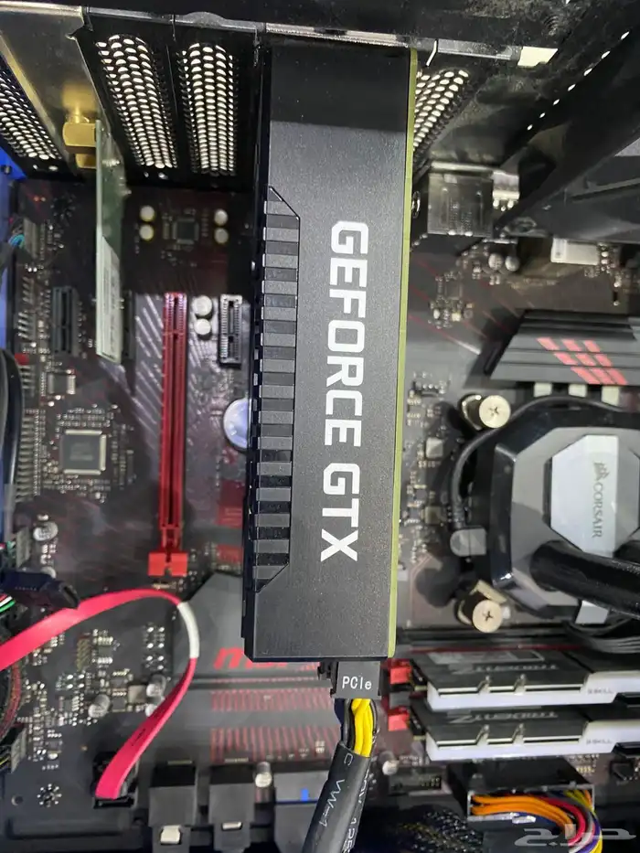 للبيع بي سي قيمنق 4