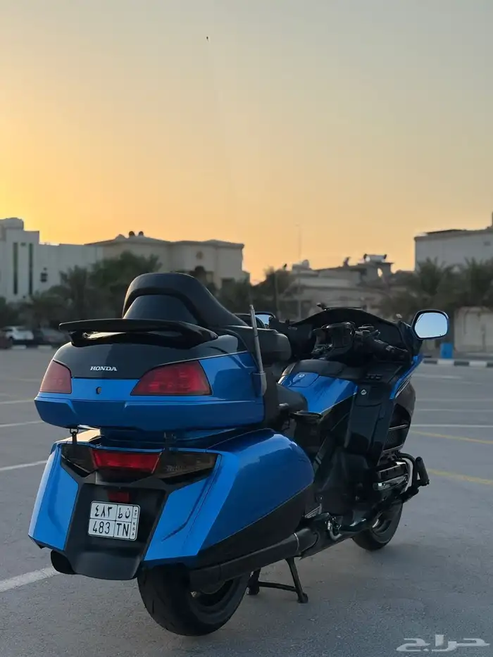 للبيع رحال قولد ونق 5