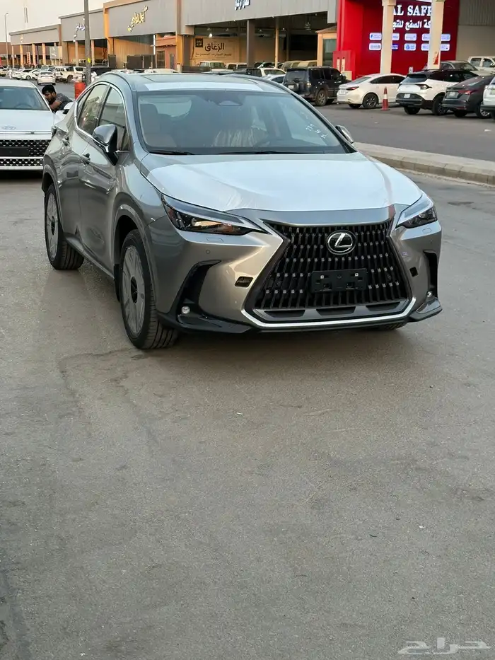 لكزس NX350 aa 2025 بسعر 186.000 7