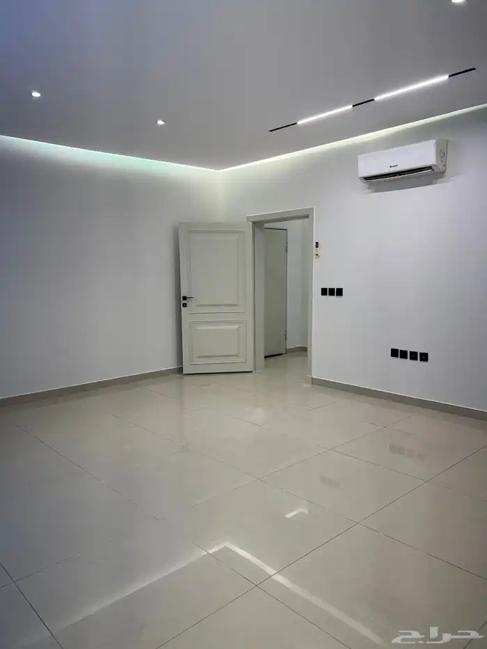 للإيجار دور علوي من فلة الرياض حي الياسمين 60.000 4