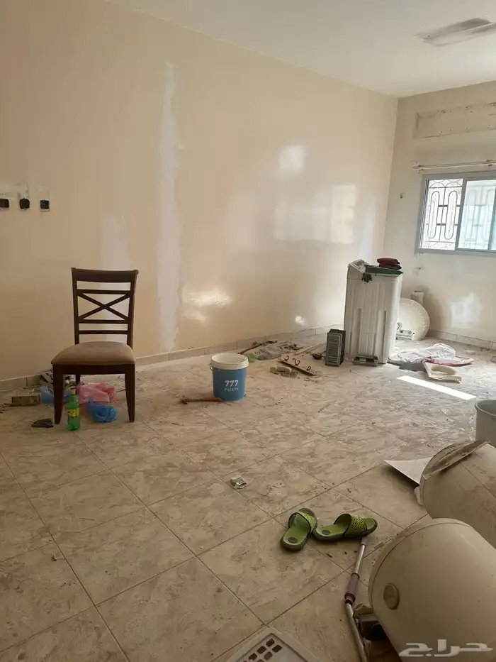 بيت للبيع حي المعلمين 4