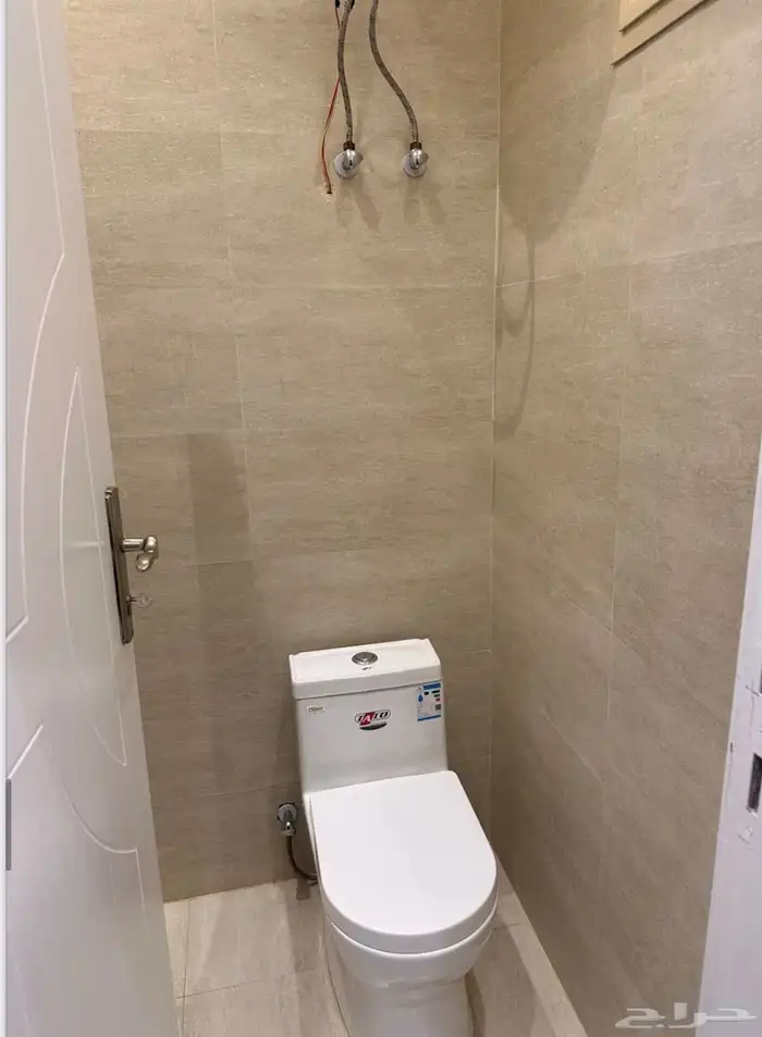 للبيع فيلا حي القيروان 2