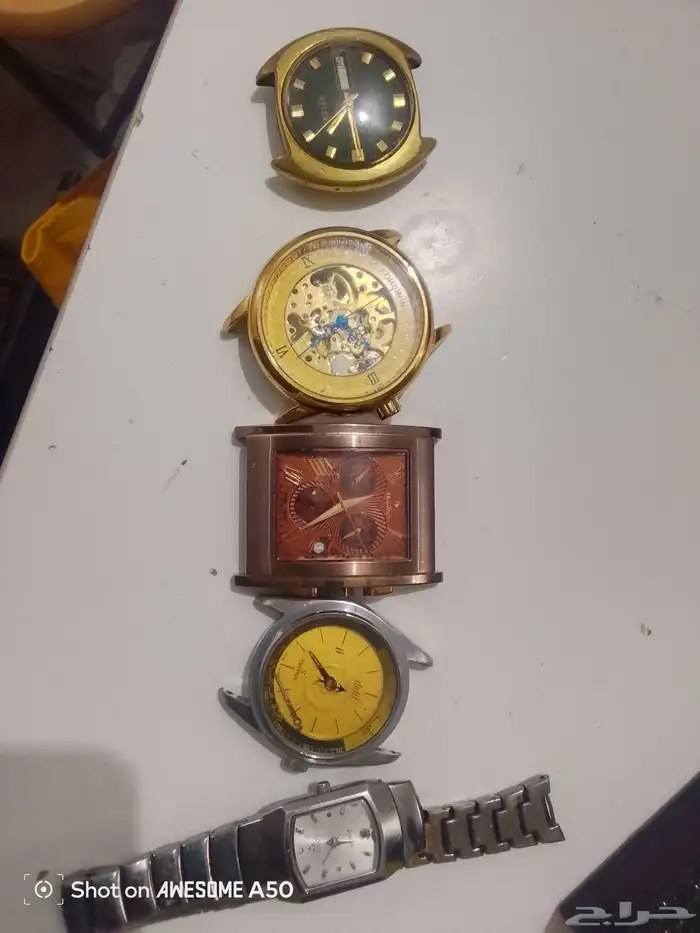 ساعات سويسرية قديمة 0