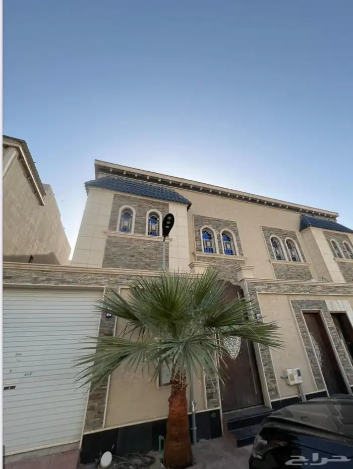 للبيع فيلا حي القيروان 0