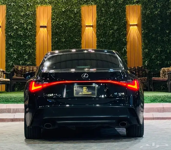 لكزس ((2021))iS300 4