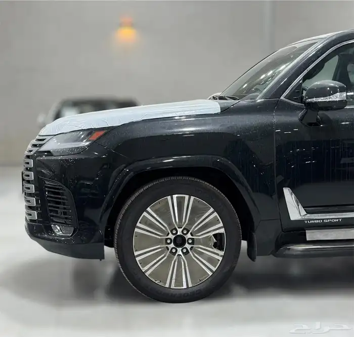 جيب لكزس LX600 BB موديل 2025 فل كامل جديد بريمي . 6
