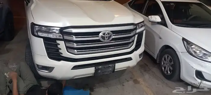 صدامات لاندكروزر 2025 36