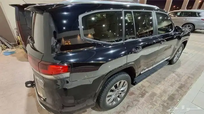 تويوتا لاندكروزر 2024 GXR مستعملة مفحوصة مضمونة مصينة 3