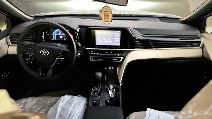 تويوتا كامري E 2025 لدى شركة عبدالمجيد الخضر 6