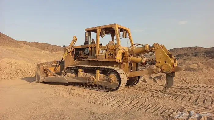 بلدوزر كوماتسو جمرك للبيع 3