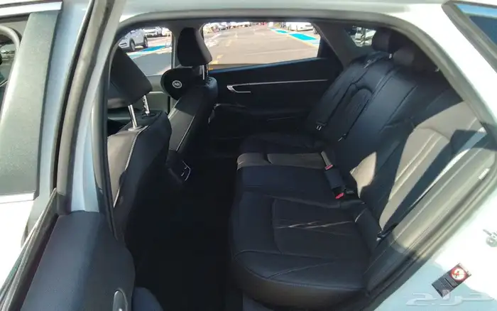 مملوكة لدي العصيمي قيد الشحن هيونداي سوناتا 2020 3