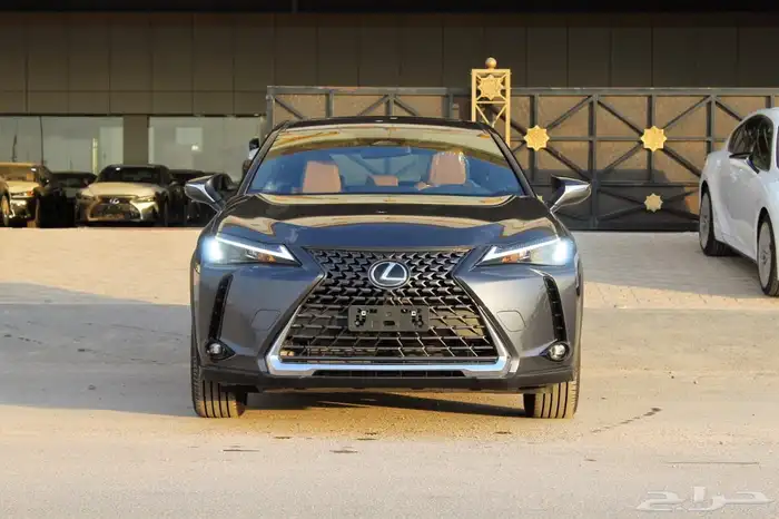 لكزس - UX300 Ch هايبرد - 2025 - فل كامل - خليجي 2