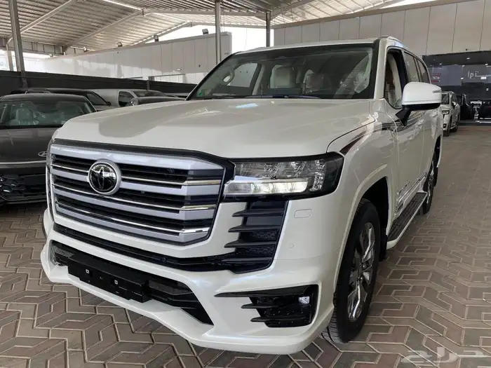 لاندكروزر جي اكس ار الساير الأصلي L5 2025 7