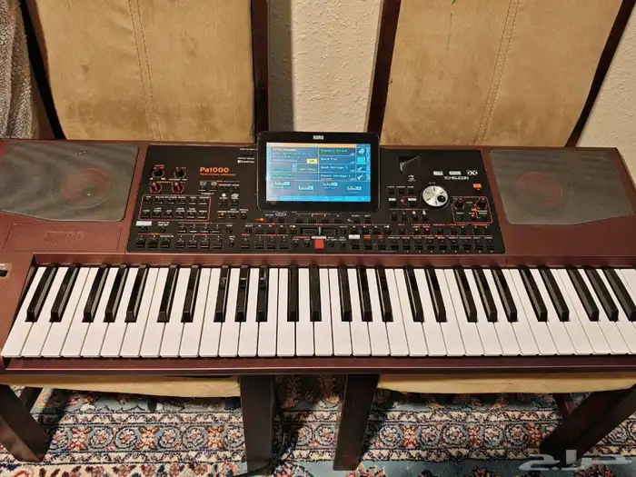 تتميز لوحة مفاتيح كورج PA1000 بمواصفات احترافية تشمل 61 مفتا 0