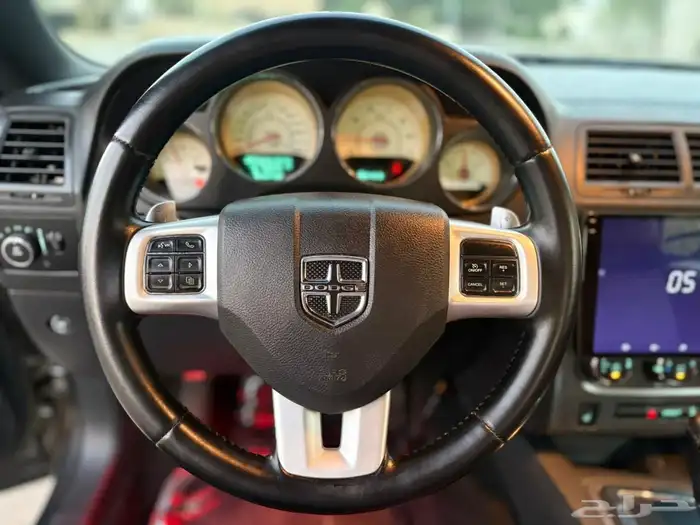 للبيع دودج تشالنجر v8 نظييفة 29