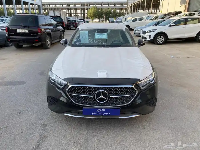 مورسيدس E200 2025 اصفار جديد 0