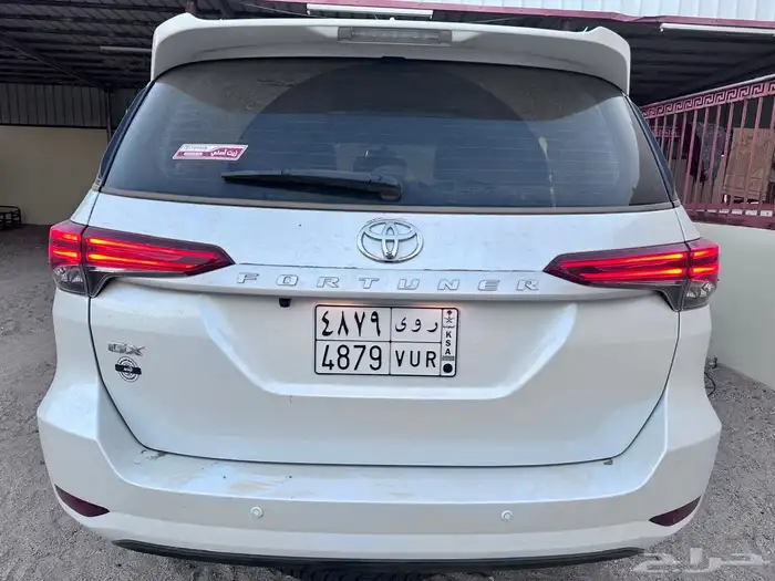 السلام عليكم ورحمة الله وبركاته يوجد لدي تويوتا فورشنر 2025 5