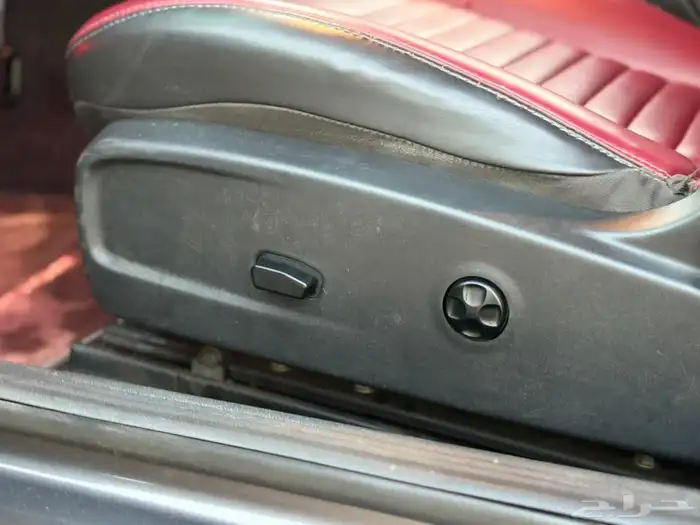 للبيع دودج تشالنجر v8 نظييفة 32