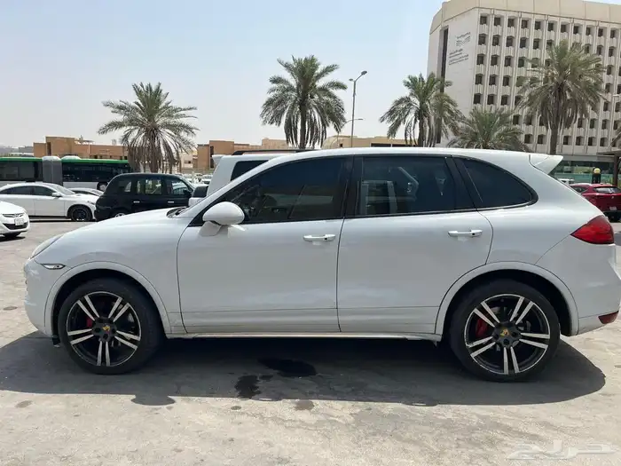 porsche cayenne S 2014 1