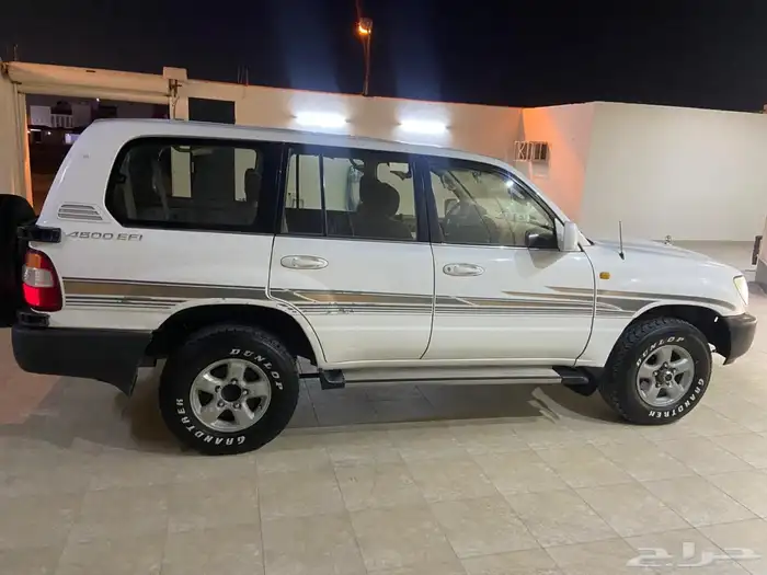 للبيع جيب لاندكروزر 2001 1