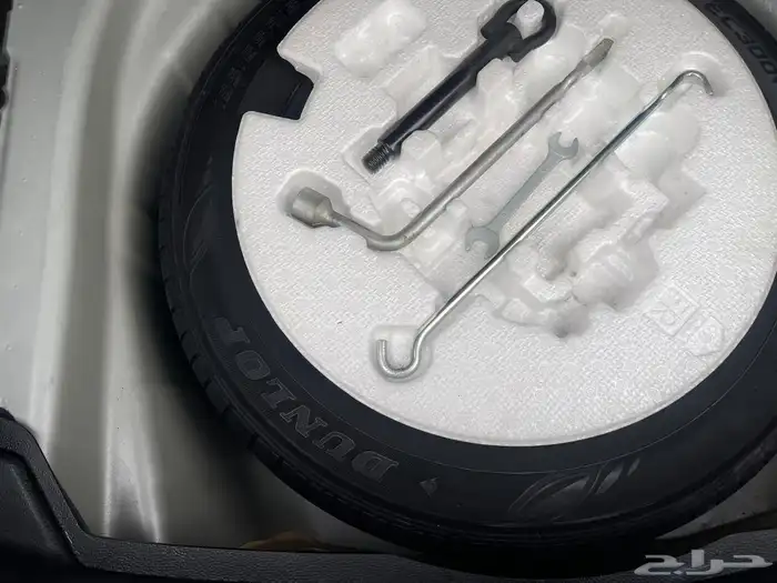 البيع كرولا مخزن بحالة الوكالة أربع سلندر 23