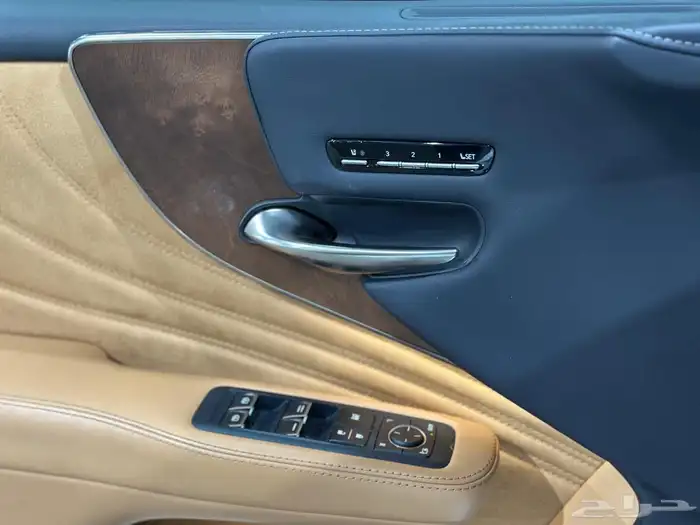 لكزس LS 350 BB موديل 2022 19