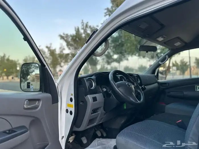 باص نيسان ركاب 2019 8