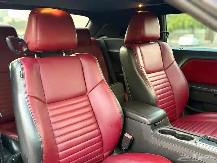 للبيع دودج تشالنجر v8 نظييفة 38