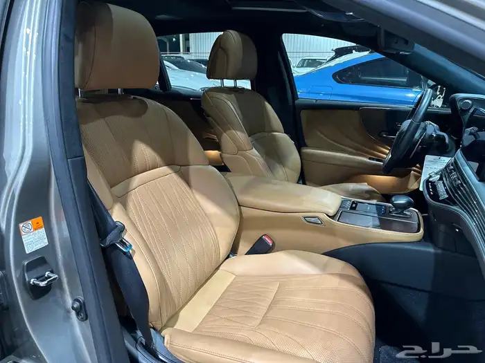 لكزس LS 350 BB موديل 2022 9