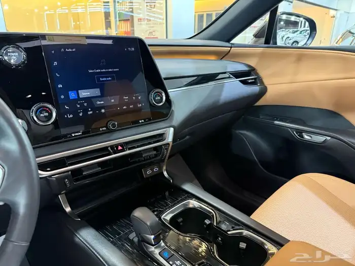 لكزس 350 ار اكس هايبرد 2