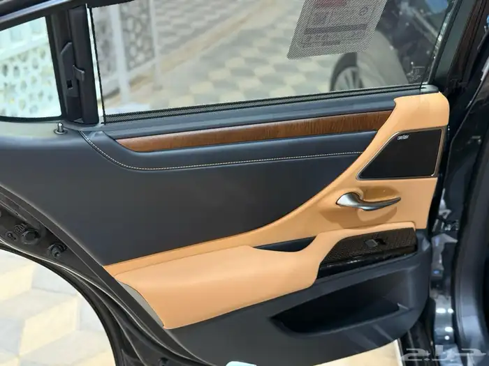 لكزس Es350DDموديل 2025 5