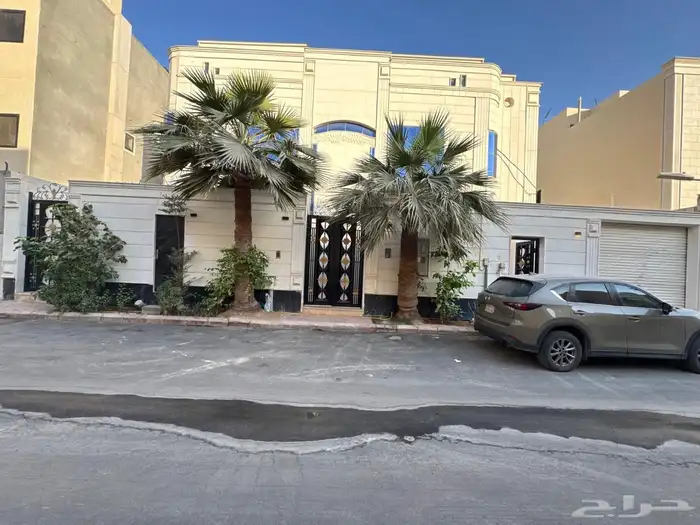 فله للبيع مع شقة بحي الصحافة 1