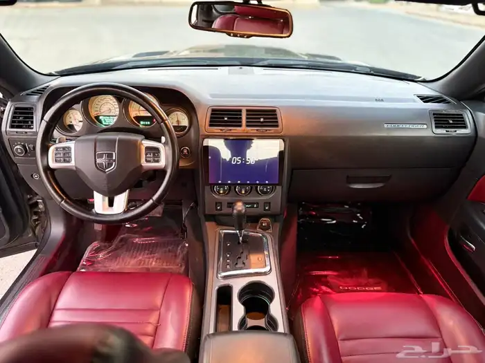 للبيع دودج تشالنجر v8 نظييفة 23