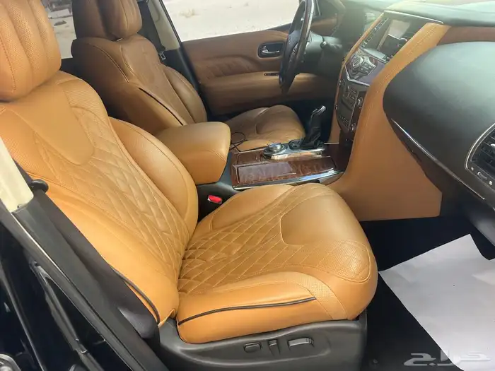 جيب انفينتي QX80 فل كامل لوحات اماراتية2019 26