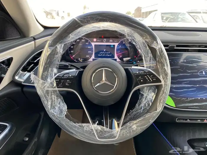 مورسيدس E200 2025 اصفار جديد 13