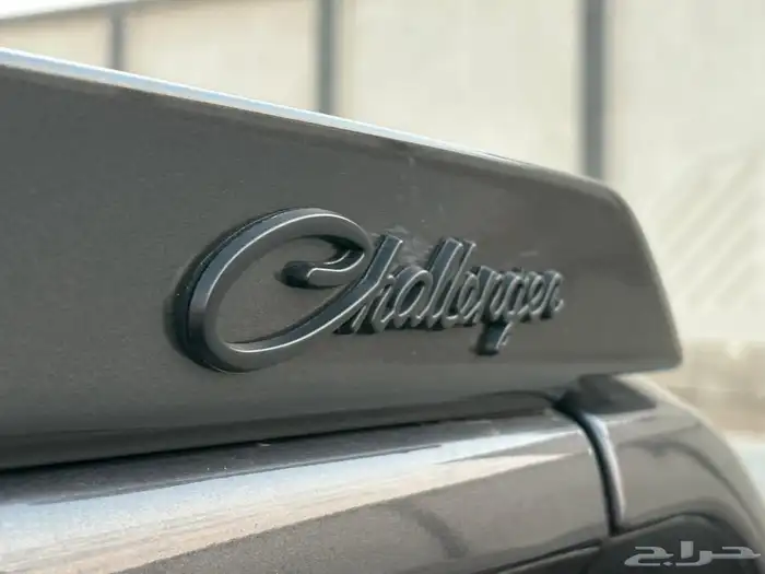 للبيع دودج تشالنجر v8 نظييفة 36