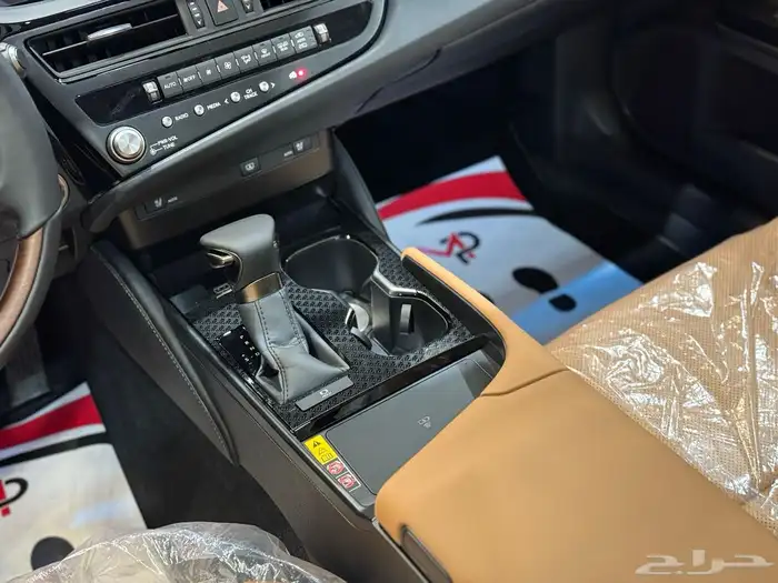 لكزس Es350DDموديل 2025 11