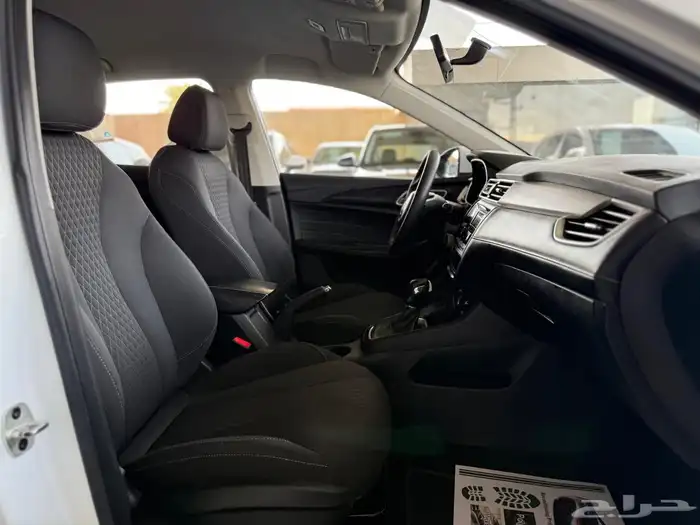 ام جي 5 MG 2023 السعر 27000 الف 12