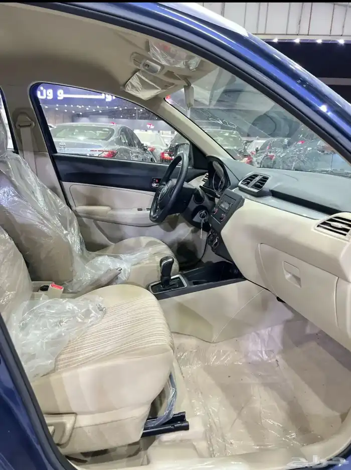 سوزوكي ديزاير 2025 نص فل سعودي اصفار 7