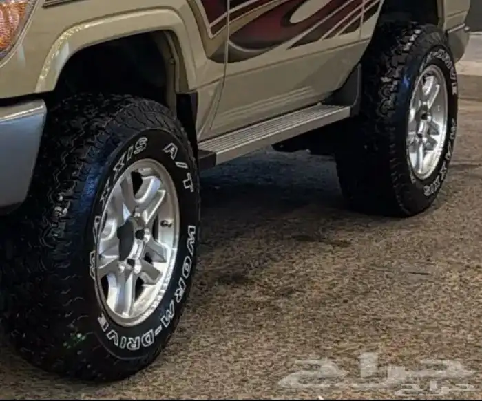 جنوط وكفرات ربع 0