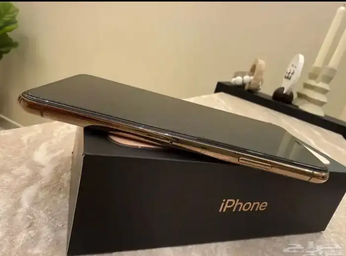 ايفون 11 برو ماكس 256 4