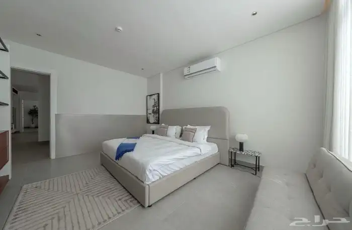 شقه مفروش فاخرة جدا جديدة للإيجار حي القيروان 13