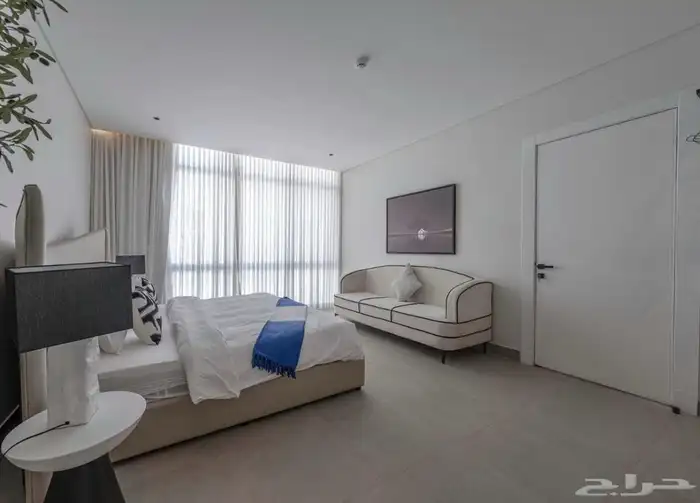 شقه مفروش فاخرة جدا جديدة للإيجار حي القيروان 12