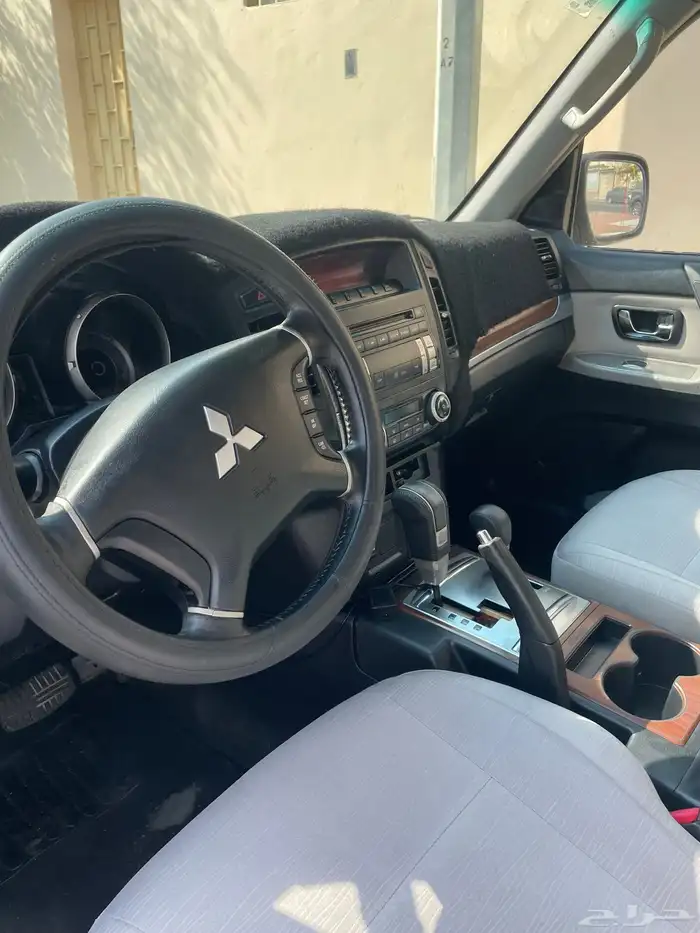 باجيرو 2009 ميتسوبيشي للبيع 8