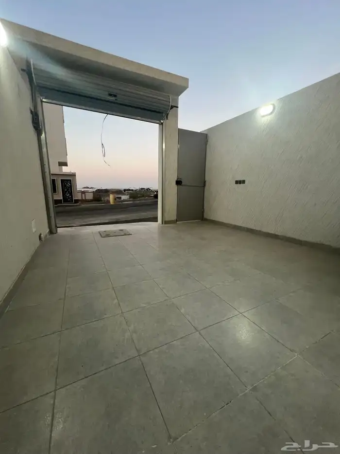 للبيع روف علوي فاخر شمال الخميس مخطط 6 بسعر حصري 2